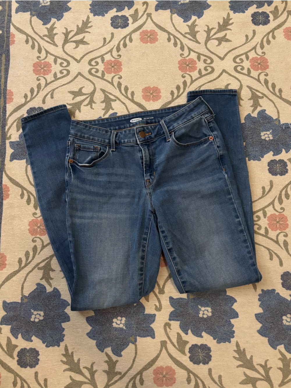Old Navy Skinny Jeans Size 6 | Stretch Fit Everyday Denim